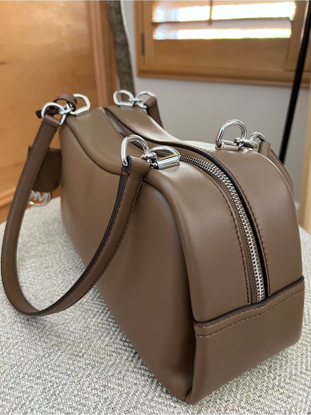 Michael Kors Cecily Shoulder Bag in Driftwood Color - Picture 5 of 10